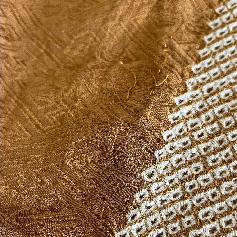 Elegant Gold and Cream Patterned Scarf Textured - Picture 3 of 7